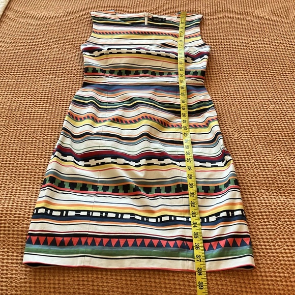 ✨Kate Spade ♠️ sleevless Saturday dress in gorgeous hz Aztec striped pattern. - Picture 13 of 16